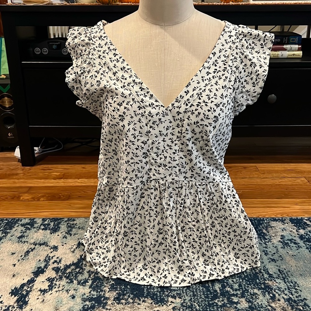 🖤 LOFT Eyelit Blouse 🖤